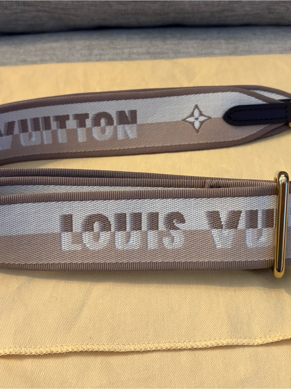 Louis Vuitton Bandouliere Beige & Brown Monogram Adjustable Strap Gold clasps - Picture 5 of 7